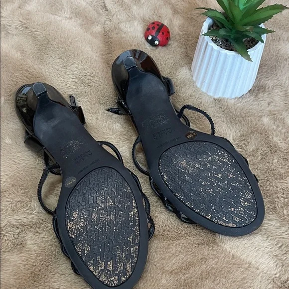 Vintage Vibe Boudoir Glam Black Sparkly Costume Heels – 8.5 Kitten Heel, 2.5” - Picture 9 of 13